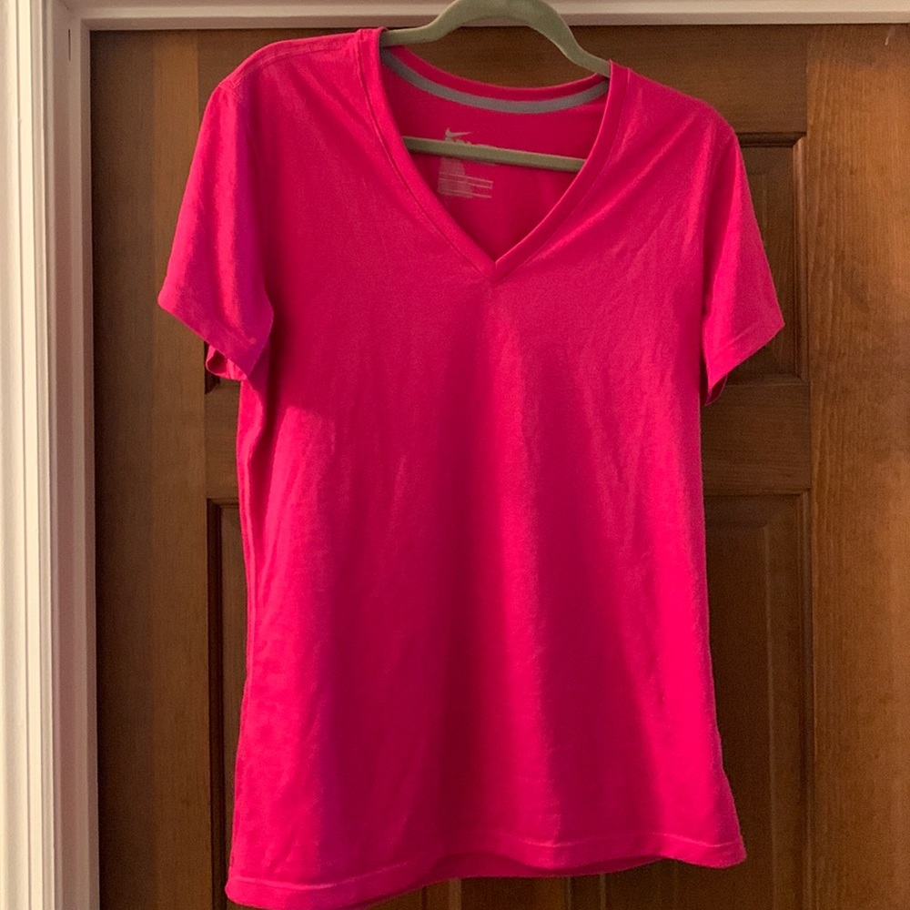 Nike dri-fit tshirt.